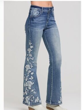 🎉 Grace in LA “ Catalina “ Grace in LA Embroidered Denim Jeans 55